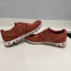 OnCloud Athletic Shoes